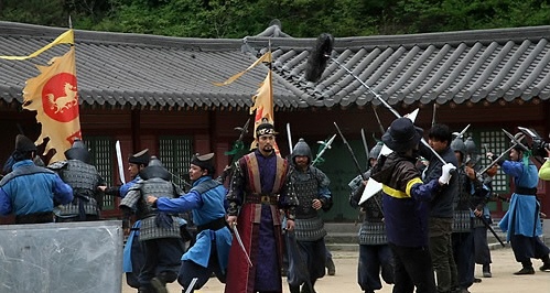 8d694a51604fb78bf0188a5f25a2a697