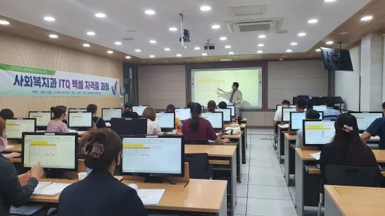 3f4cb83720194c295f15b9c21d4dbec8