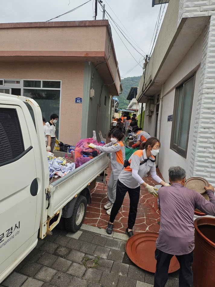 문경시 15개 기관단체, 장애인 가정 쾌적하게 주거환경 개선