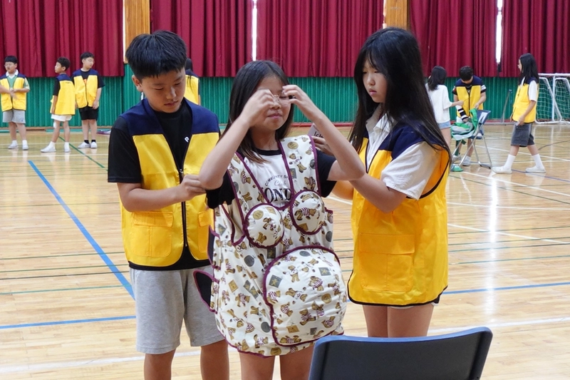 문경 모전초교, 인구의 날 맞아 ‘임산부 체험’