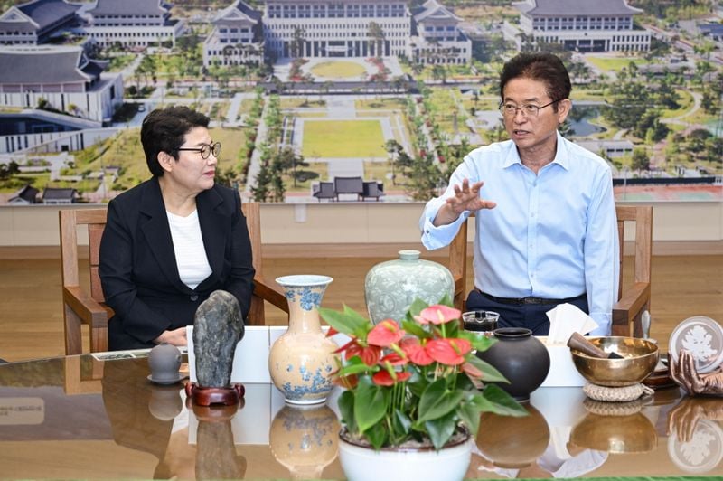 임이자 국회의원, 아픈 스승 이철우 경북도지사 예방