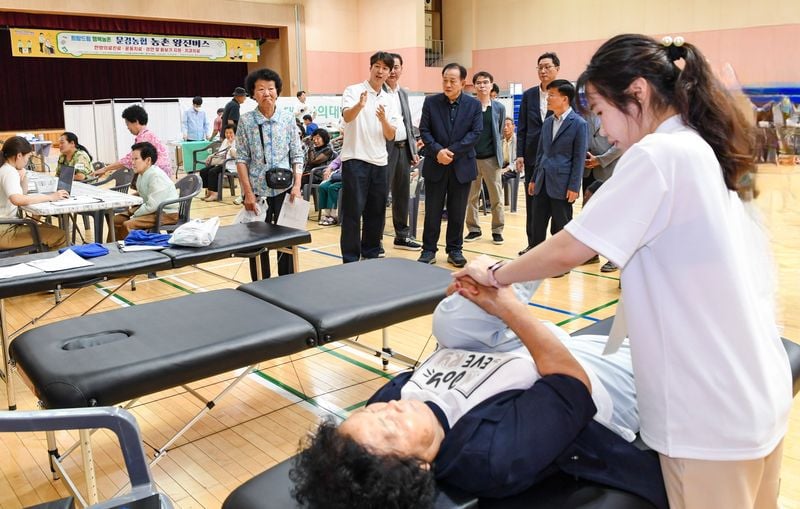 문경시 ‘농촌 왕진버스’ 2천여 명 건강 지켜