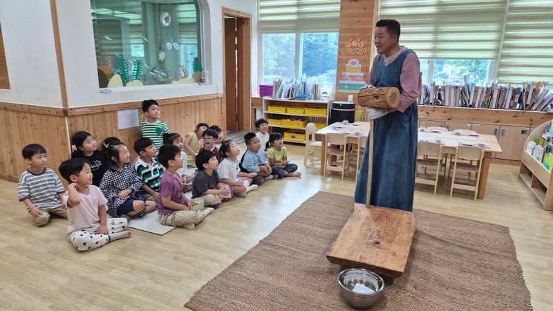 문경초 병설유치원, 전통문화·생태 체험으로 아이들 웃음꽃