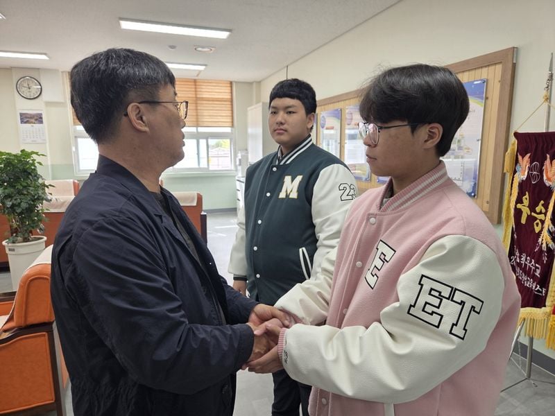 문경공고, 올해 육군군무원 공채 2명 합격