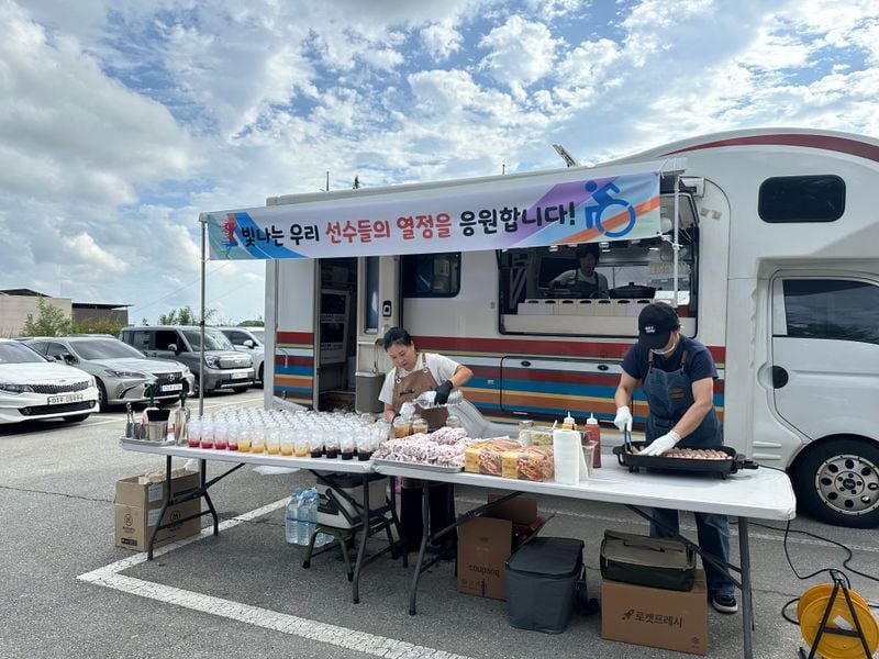골드푸드단체, 문경실내체육관 찾아 300인분 무료 간식 제공