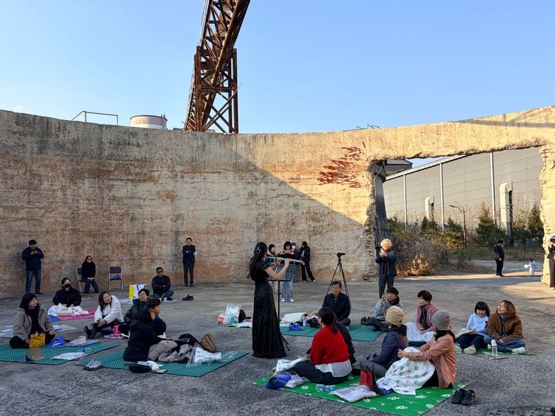 문 닫은 문경시멘트공장 ‘베이신’에서 음악회 개최