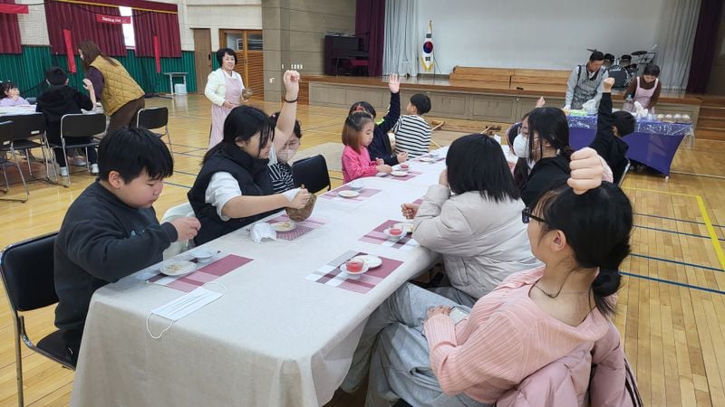 문경 동성초등학교, 마을결합형 교육과정 ‘떡-다도 체험’ 운영