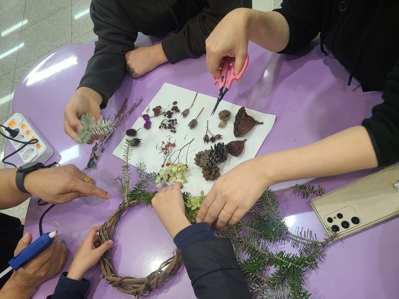 문경자연생태박물관, ‘천연 성탄절 리스 체험’ 운영…