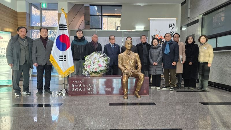 이종찬 광복회장, 운강이강년기념관-박열의사기념관 방문