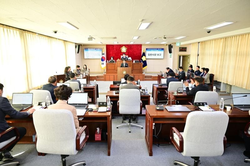 문경시의회, 새해 첫 회기 열고 힘찬 출발