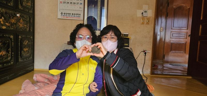 한파 속에서도 빛난 돌봄… 문경시 생활지원사, 어르신 안전 지켜