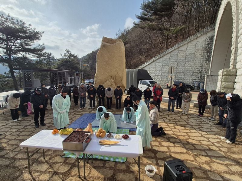 점촌3동 산악회, 안전산행 기원 시산제 올려
