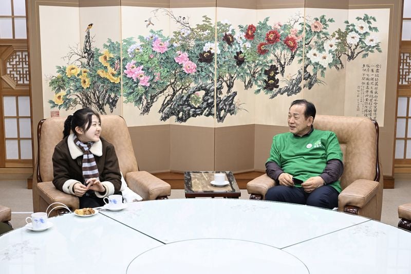 '미스트롯4' 탑10 문경의 딸 윤윤서, 금의환향