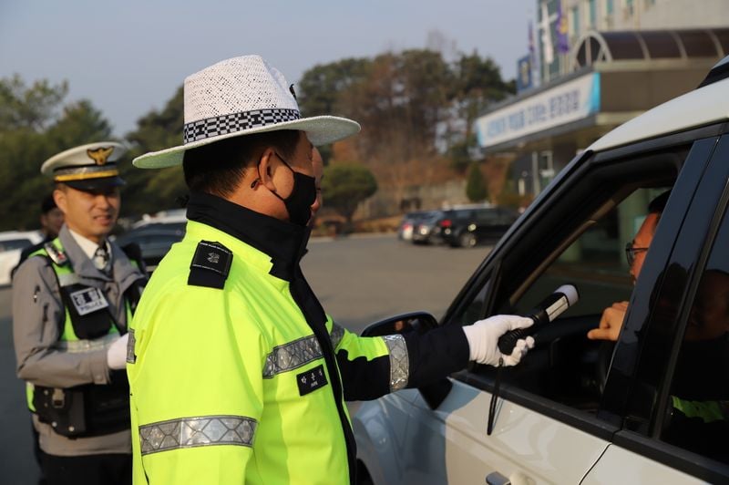 문경경찰서, 출근길 숙취운전 예방 캠페인 벌여