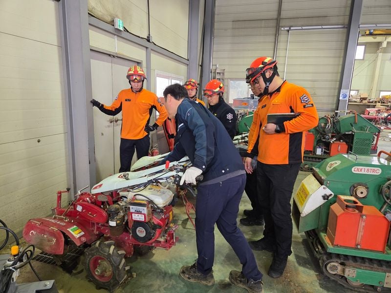 문경소방서, 봄철 농기계 사고 대비 인명구조 특별훈련 실시