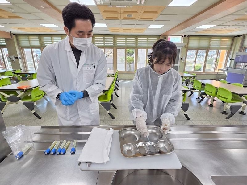 문경교육지원청, 급식기구 미생물 검사