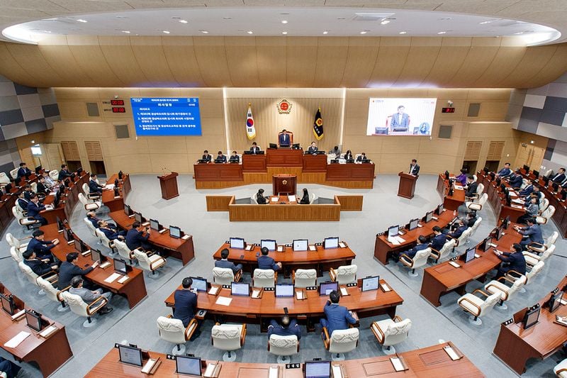 경상북도의회, 당선인 간담회·인사교류 협약·마지막 임시회 개최