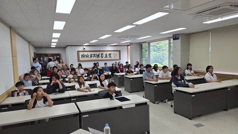 문경 학생들, ‘할매·할배 효 편지쓰기대회’로 사랑과 감사 전해