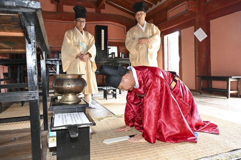 김학홍 문경시장, 문경향교서 취임 고유제 봉행