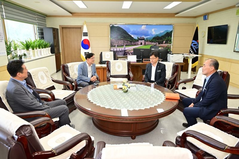 서정식 문경시의회 의장, 주요 기관 방문…현장 소통 행보 강화