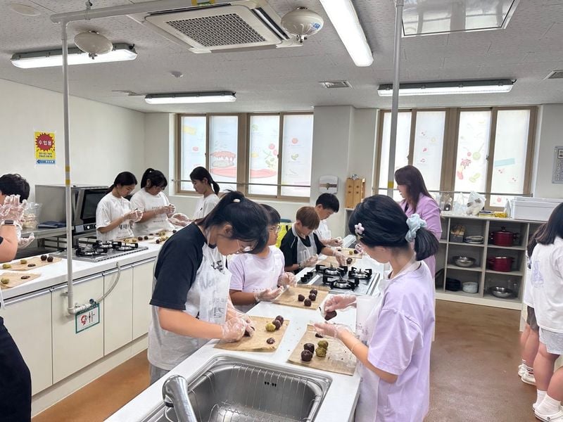 문경시청소년방과후아카데미 ‘맛있는 간식, 내가 만들어요’ 운영