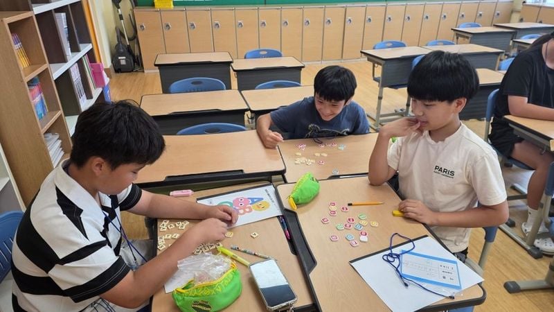 점촌초등학교, 여름방학 영어 캠프 운영