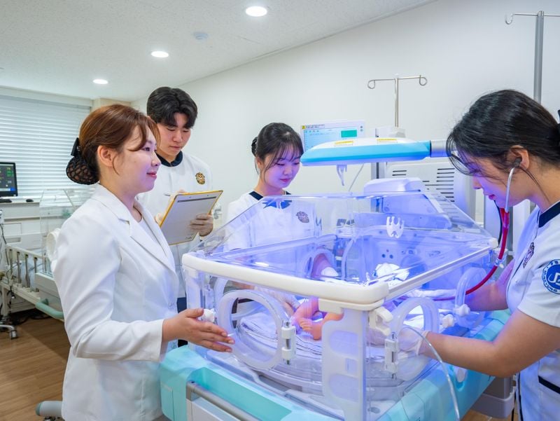 문경대학교 간호학과, 보건교사 임용고시 합격자 2명 배출