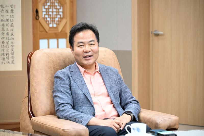 김학홍 문경시장, ‘회의도 시민에게’… 문경시 첫 주간 영상회의 공개
