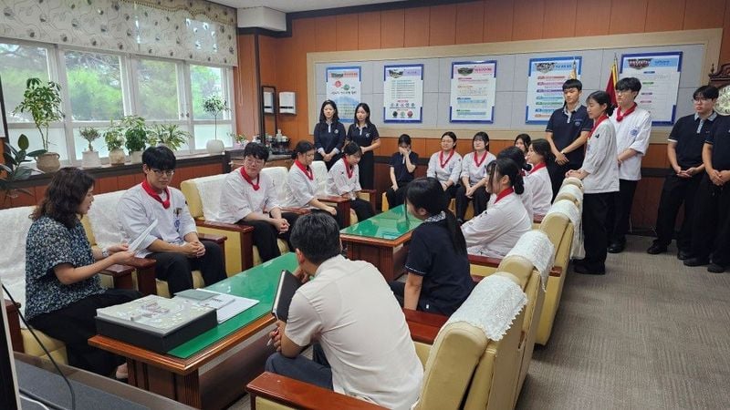 “너희들의 첫걸음을 응원해”…경북조리과학고, 현장실습생 격려
