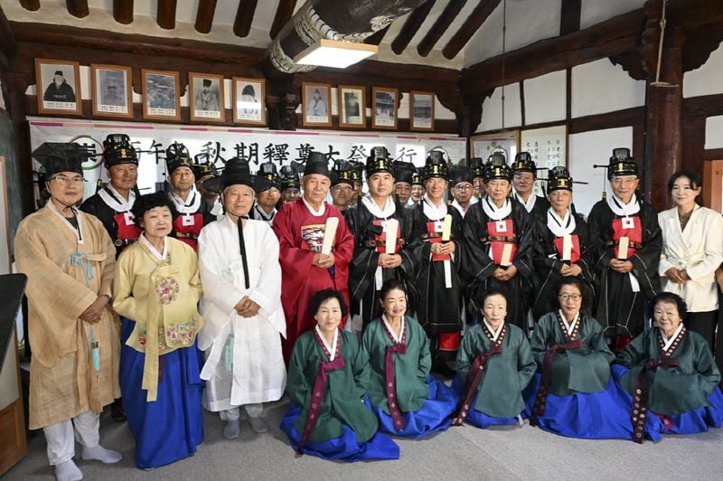 문경향교, 공기 2577년 추기 석전 봉행…600년 전통 잇다