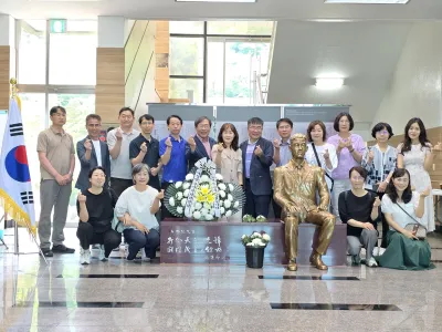 문경시내 초등학교 교감들, 박열의사기념관 단체관람