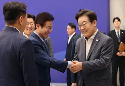 이재명 대통령, “지사님, 암 낫게 해드려야죠”