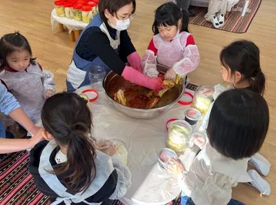 문경유치원, 김장체험 활동 가져