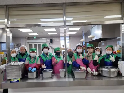 점촌3동 새마을회, 흥덕종합사회복지관 급식봉사
