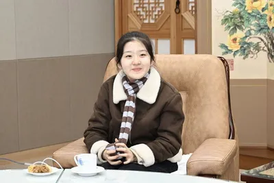 '미스트롯4' 탑10 문경의 딸 윤윤서, 금의환향