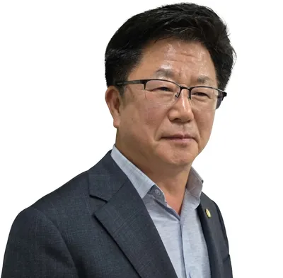 이정걸 문경시의회 의장 불출마 선언…“30년 공직 마침표”