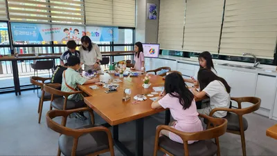 문경시가족센터, 초등학생 과학실험·성인 중국어 교실 운영