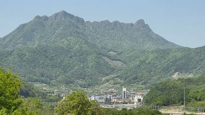 주흘산 낙석 추락사고… 소방헬기 긴급 투입해 60대 여성 구조