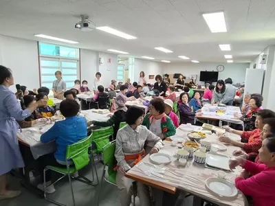 문경시종합사회복지관, 노인맞춤돌봄서비스 ‘청춘학당’ 성황리 종강