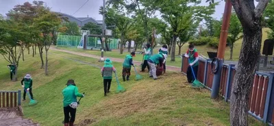 점촌5동새마을회, 모전공원 일대 풀베기 작업 실시