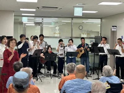 문경시평생학습관 하모니카 수강생, 요양병원서 감동의 재능기부