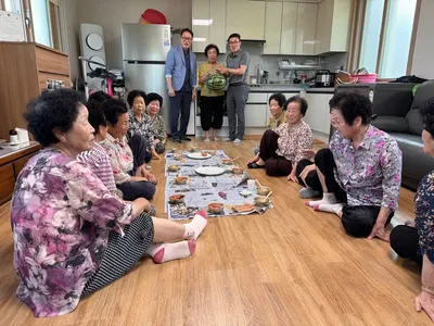 점촌5동 체육회, 중복 맞아 어르신 건강 챙기는 수박 나눔 펼쳐