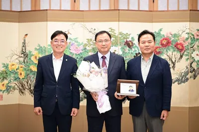 문경시, 민선9기 1호 홍보대사에 ‘관광통’ 박강섭 위촉