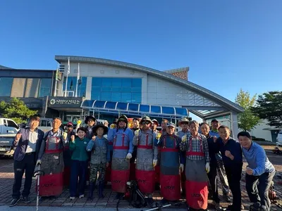 산양면 농촌지도자회, 추석맞이 주요 도로변 제초