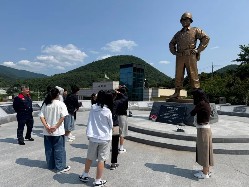 문경 산양중, 청소년 나라사랑 안보현장체험 참가. /문경시재향군인회 제공